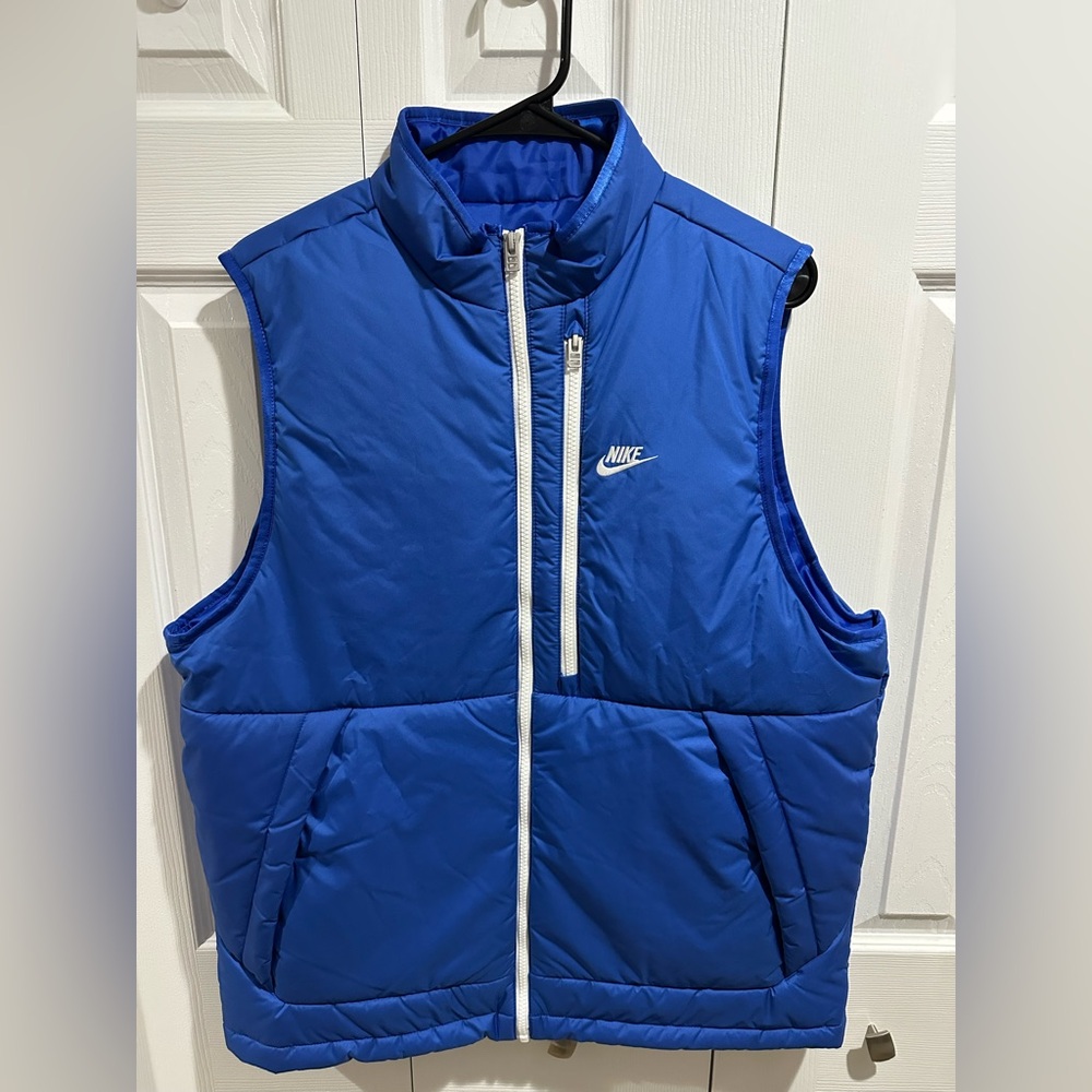 NWOT | M’s Nike Sportswear Therma-Fit Vest | Large